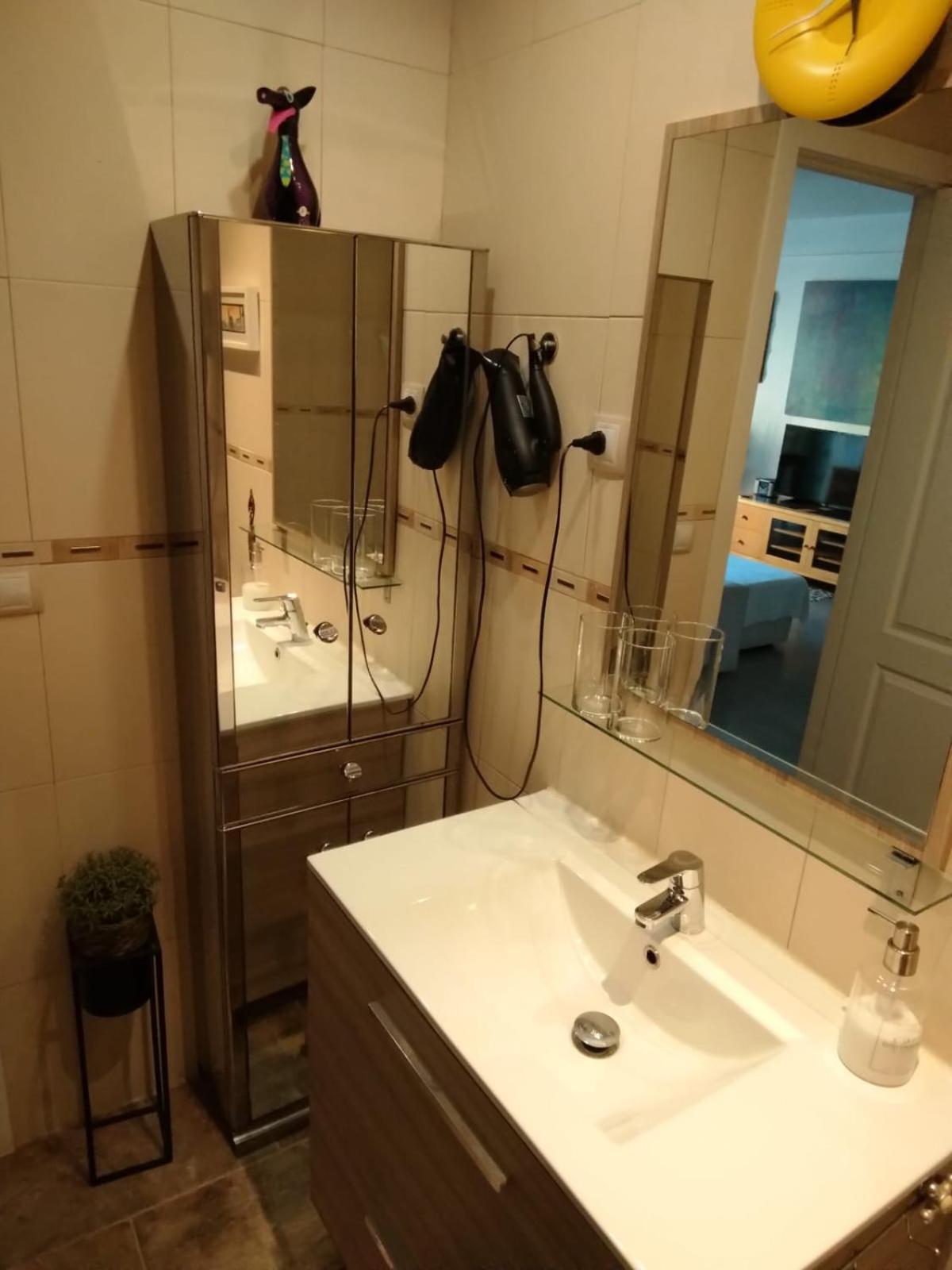 Alojamiento Tahri Torremolinos Zewnętrze zdjęcie