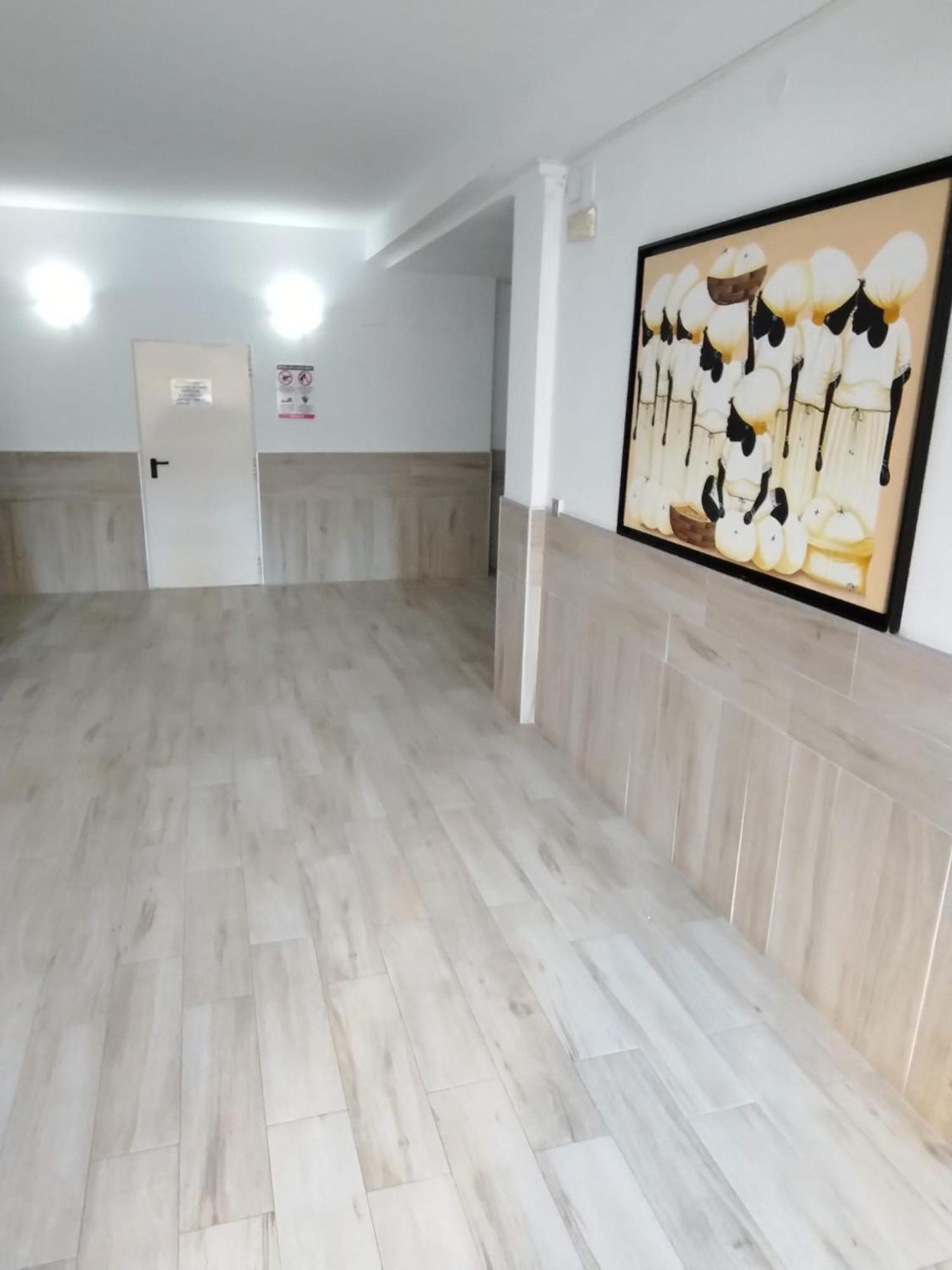 Alojamiento Tahri Torremolinos Zewnętrze zdjęcie